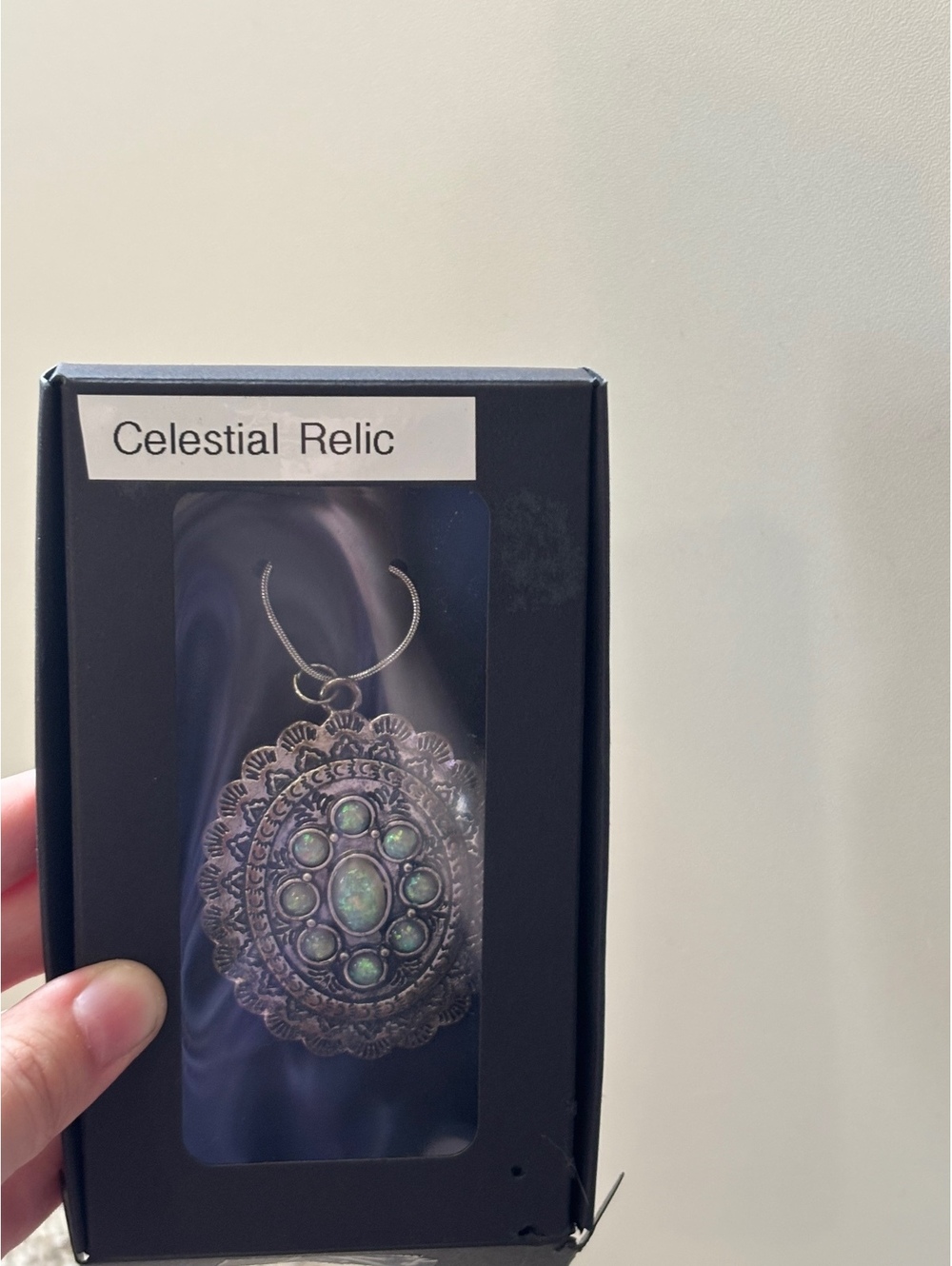 Celestial Relic necklace - Picture 2 of 2